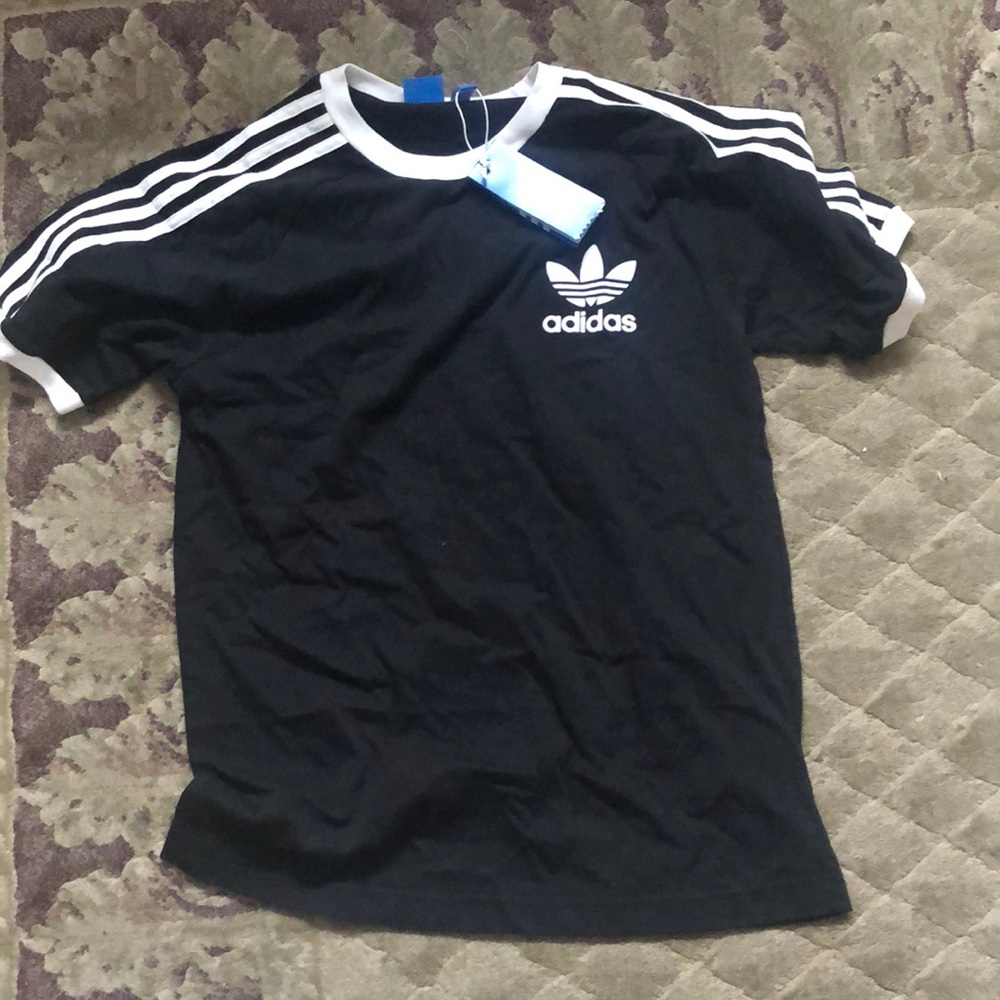 Adidas tee